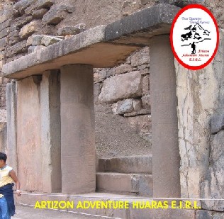 Tours: Chavin de Huantar, Pórtico de las Falcónidas